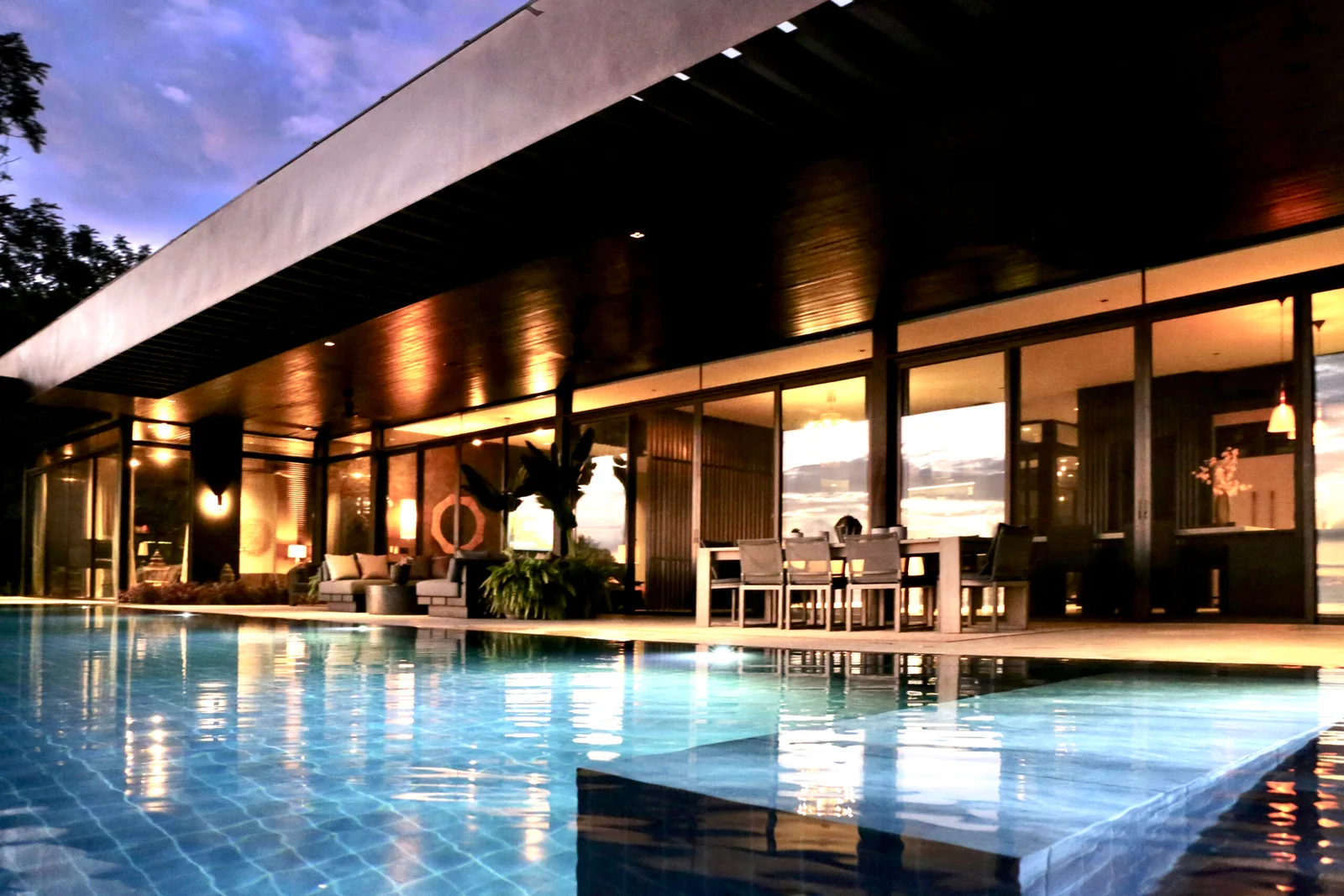 Uvita Black House – Iconic Designer Estate by Mark Liddell