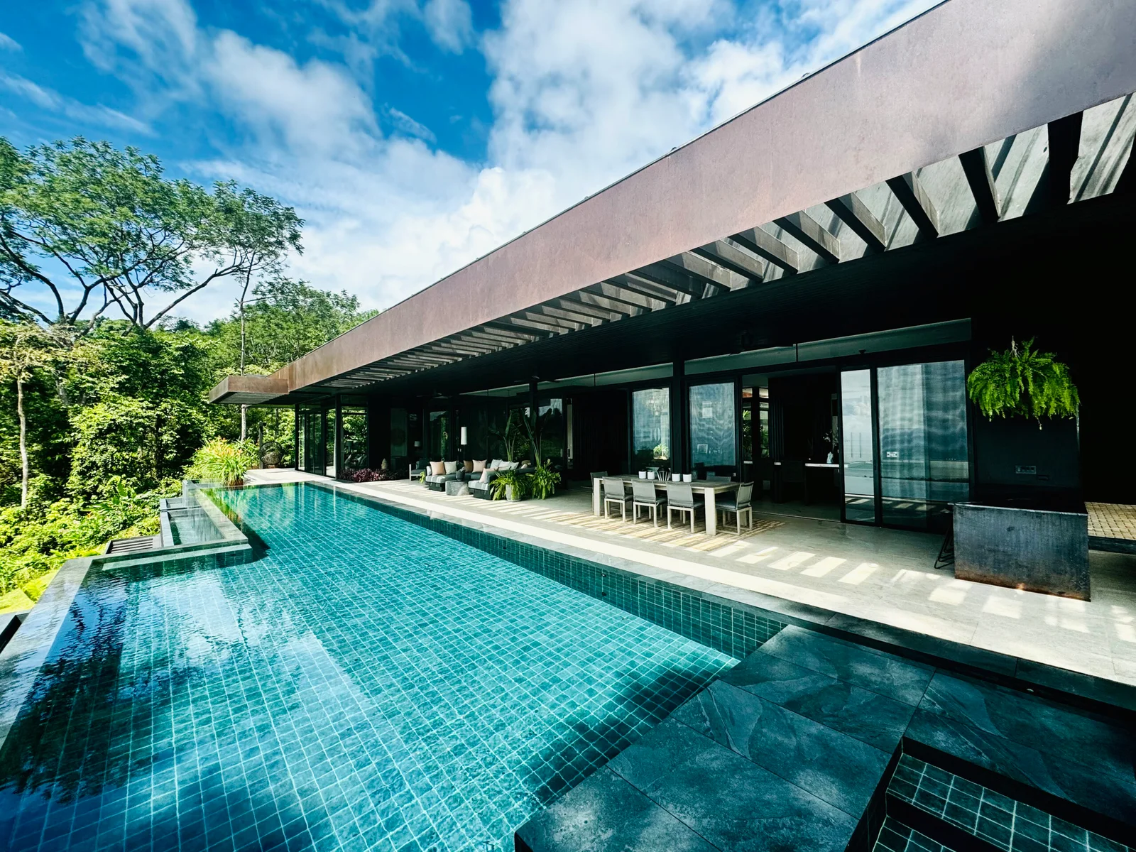 Uvita Black House – Iconic Designer Estate by Mark Liddell