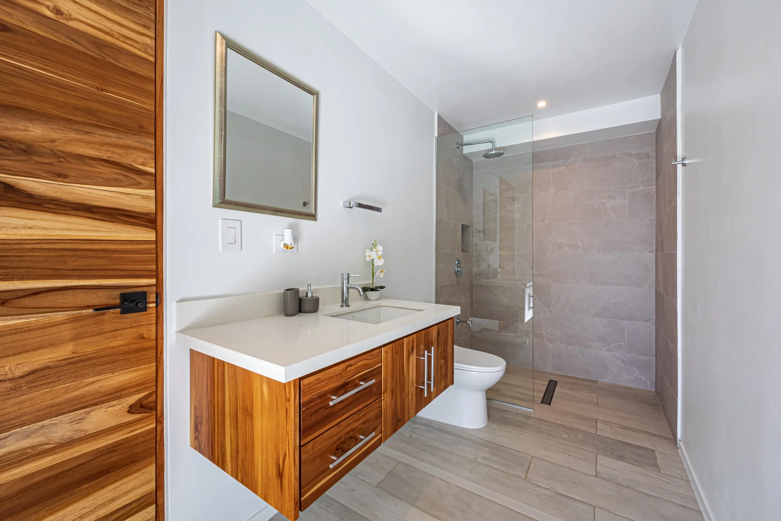 Luxury Jungle Estate with Infinity Pool & Ocean Views