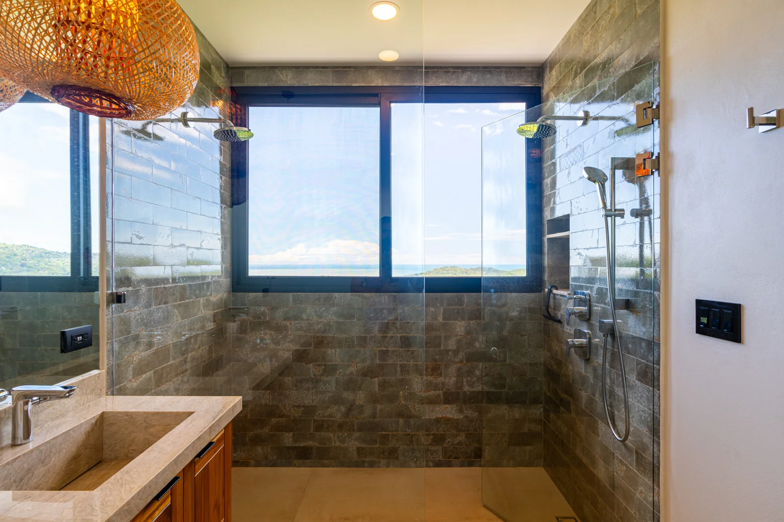 A New Benchmark in Modern Tropical Luxury – Ojochal, Costa Rica